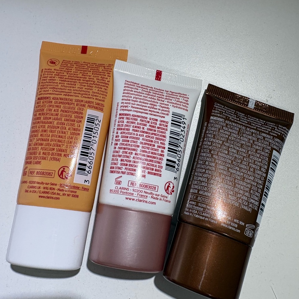Clarins Skincare Set with Red Pouch - Picture 4 of 5
